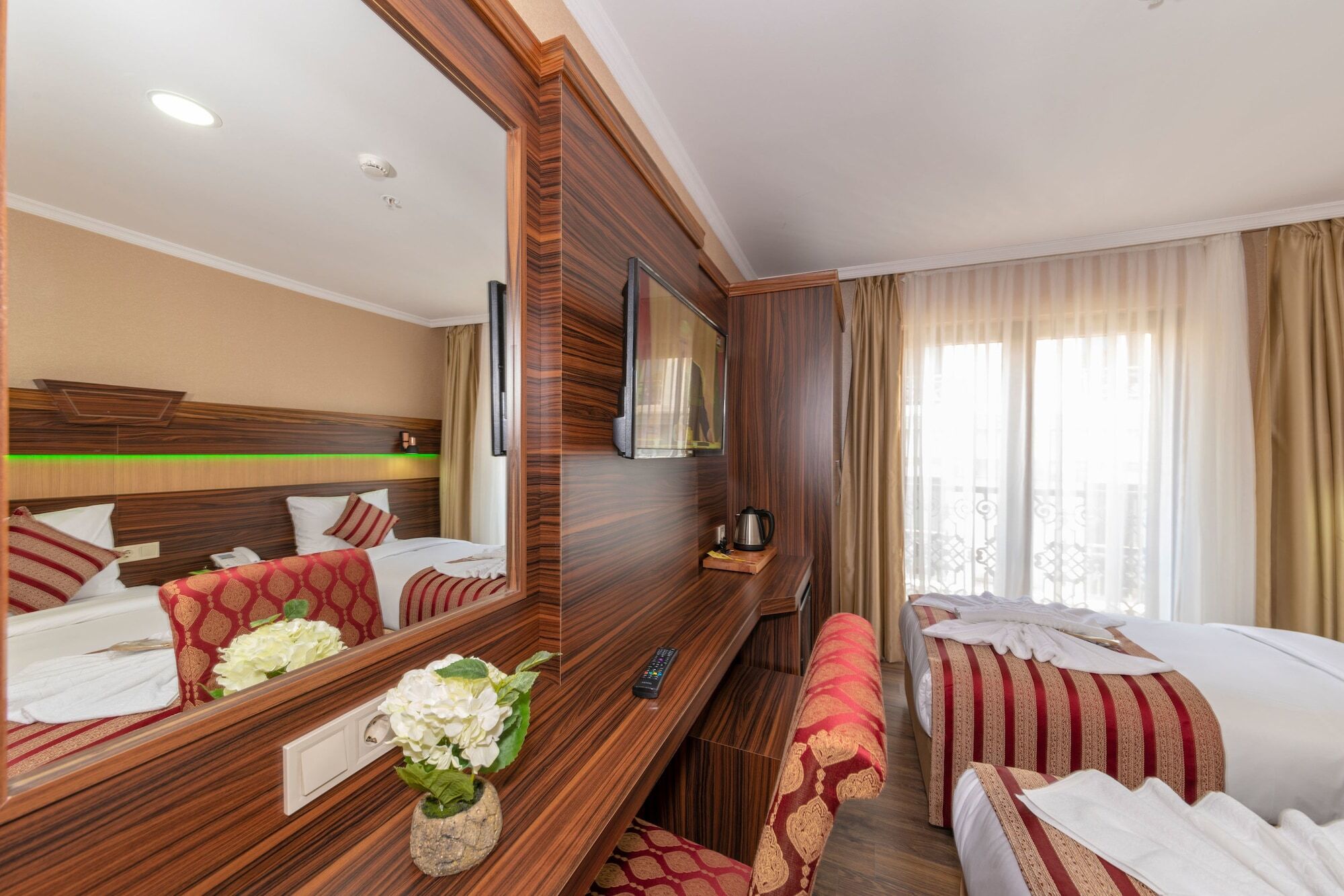 Vision Deluxe Hotel Istanbul Exterior photo