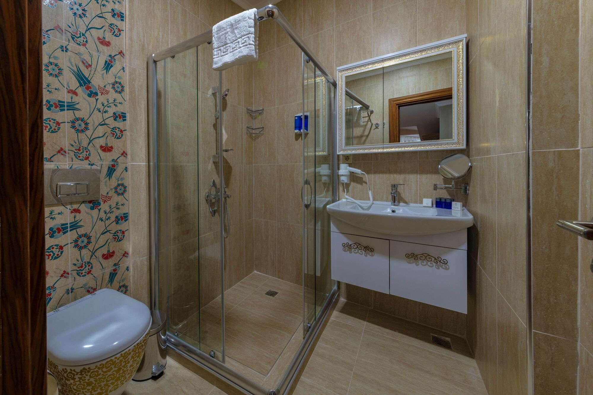 Vision Deluxe Hotel Istanbul Exterior photo